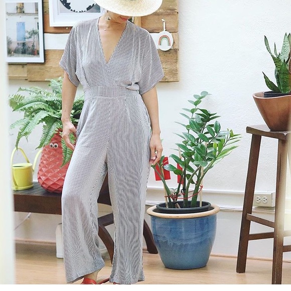 NEW Ava Sky Striped Lehua Jumpsuit L - Picture 2 of 5